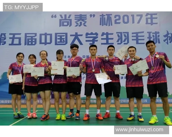 南京羽毛球队与武汉羽毛球队实力对比赛后分析与总结